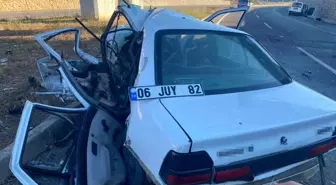 Sakarya'da Trafik Kazası: 21 Yaşındaki Sürücü Hayatını Kaybetti