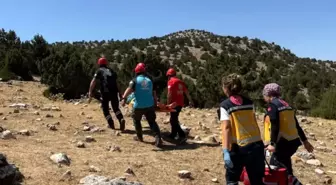 Isparta'da Kayalıklardan Düşen Kadın Kurtarıldı