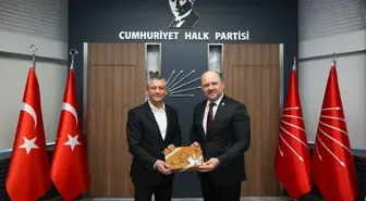 Özgür Özel Balkan Türkleri Temsilcileriyle Görüştü