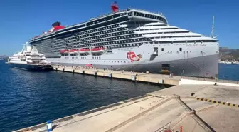 Bodrum'a İki Lüks Gemiden 2.611 Yolcu Geldi