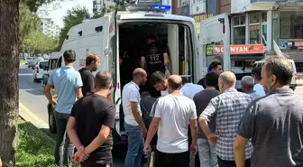 Diyarbakır'da Minibüs Çarpması Sonucu Yaya Ağır Yaralandı