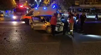 Balıkesir'de Trafik Kazası: 1 Yaralı
