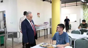 Erciyes Üniversitesi Rektörü Öğrencilerle Buluştu