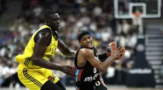Fenerbahçe'den Jilson Bango Açıklaması: Ön Çapraz Bağ Yırtığı Tespit Edildi