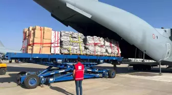 Türk Kızılay'dan Afganistan'a Yardım Uçağı Gönderildi