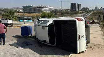 Adıyaman'da Kamyonet Takla Attı