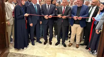Kutsal Emanetler Sergisi İzmir'de Açıldı