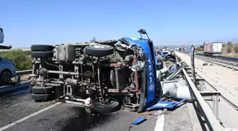 Eskişehir'de Trafik Kazası: İki Yaralı