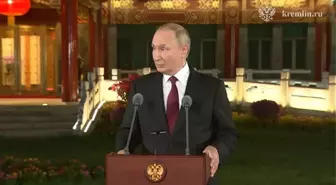 Putin, Zelenskiy ile Görüşmeye Hazır Olduğunu Açıkladı