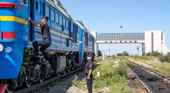 Erenhot Kara Limanı'nda Yolcu ve Araç Sayısında Artış