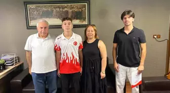 Düzceli İki Sporcu Eğitim Bursu ile Özel Okullarda Eğitim Almaya Başladı