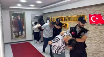 İzmir'de Sokakta İşlenen Cinayetin Şüphelileri Manisa'da Yakalandı