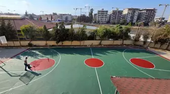 İZAKUT Gönüllüleri Hatay'da Spor Sahaları Kazandırdı