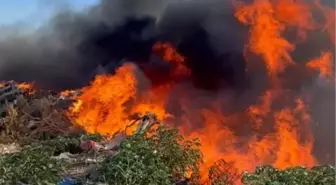Marmara Adası'nda Çöplükte Yangın Çıktı