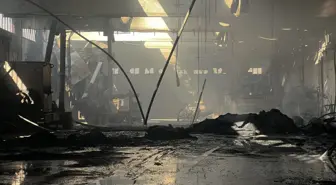 Kayseri'de Tekstil Fabrikasında Yangın 15 Saat Sonra Kontrol Altına Alındı