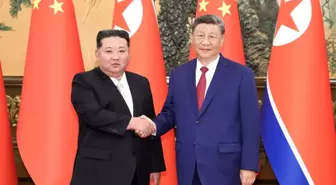 Xi Jinping ve Kim Jong-un Beijing'de Bir Araya Geldi