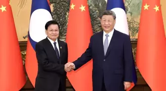 Xi Jinping ve Thongloun Sisoulith'ten Önemli Görüşme