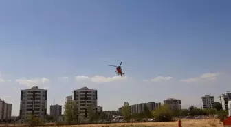 Diyarbakır'da Kalp Krizi Geçiren Yaşlı Adam Ambulans Helikopterle Hastaneye Sevk Edildi