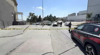 Arnavutköy'de Eski Eşin Sevgilisine Silahlı Saldırı