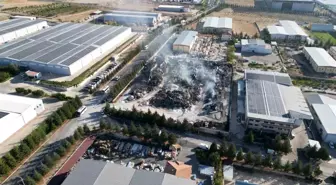 Niğde'deki Plastik Ambalaj Fabrikasında Yangın