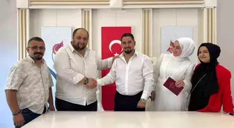Nikahına Yetişemeyen Çifte Halk Otobüsü Şoföründen Destek