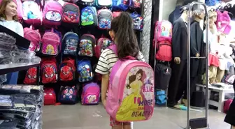 Yeni Eğitim Yılı İçin Okul Kıyafeti Alışverişleri Hız Kazandı
