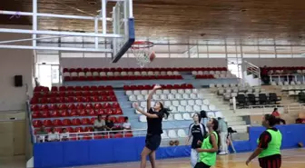 Bilecik'te 30 Ağustos Zafer Kupası Basketbol Turnuvası Devam Ediyor