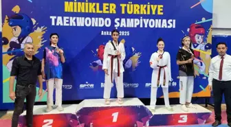 Asya Şengönül, Minikler Türkiye Taekwondo Şampiyonasında Altın Madalya Kazandı