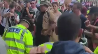 Londra'da Filistinlilere Destek Gösterisi