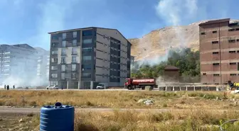 Bitlis'te Çıkan Yangın Kısa Sürede Büyüdü