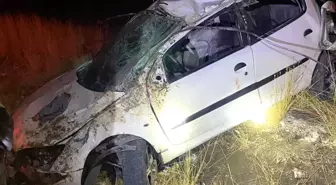 Domaniç'te Takla Atan Otomobilde 3 Yaralı