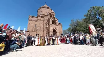 Akdamar Kilisesi'nde Yıllık İbadet Ayini Yapıldı