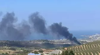 Kuşadası'nda Hafriyat Alanında Yangın Kontrol Altına Alındı