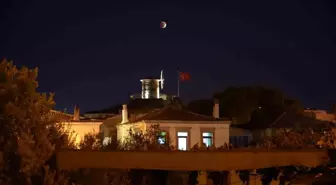 Ayvalık'ta 'Kanlı Ay' Tutulması Görüntülendi