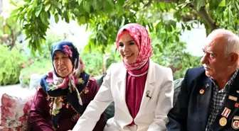Bakan Göktaş'tan Kıbrıs Gazisine Manisa'da Ziyaret
