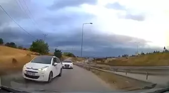 Bursa'da Düğün Konvoyu ile Yüz Yüze Gelen Sürücünün Korku Dolu Anları