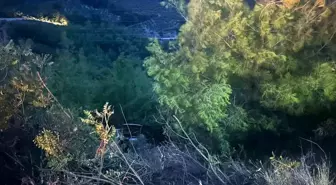 Osmaniye'de Uçuruma Yuvarlanan Otomobilde 3 Yaralı