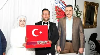Vali Çiftçi, Gazi çiftin Düğün Törenine Katıldı