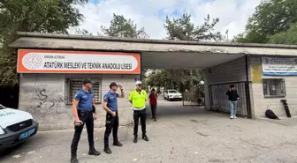 Ankara'da Okul Çevrelerinde Denetim Yapıldı