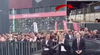 CHP İstanbul İl Binası önünde tansiyon yüksek! Yeni bariyerler getirildi