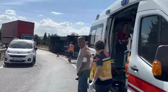 Tekirdağ'da Tır Devrildi: Şoför Hafif Yaralandı