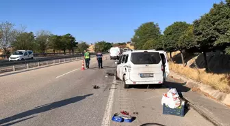Manisa'da Lastik Değiştirirken Feci Kaza: Çift Hayatını Kaybetti