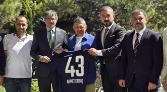 MHP'li Vekil Ahmet Erbaş'tan Kütahyaspor'a 1 Milyon TL Bağış
