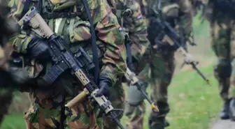 600 kişilik grup tarafından alıkonulan 45 asker serbest bırakıldı