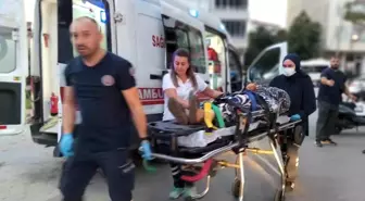 Samsun'da Elektrikli Bisikletin Devrilmesi Sonucu 2 Kişi Yaralandı