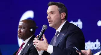 Enerji Bakanı Alparslan Bayraktar Gastech 2025 Forumu'nda Türkiye'nin Enerji Vizyonunu Paylaştı