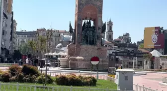 CHP'nin 102. Yıldönümünde Çelenk Krizi