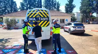 Antalya'da Okul Servislerine Denetim Yapıldı