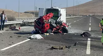 Niğde-Pozantı Otoyolu'nda feci kaza: 2 ölü, 3 yaralı
