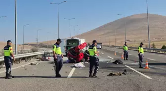 Niğde'de Trafik Kazası: 3 Kişi Hayatını Kaybetti